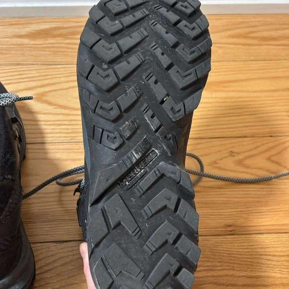 Merrell Winter Boots - Picture 6 of 6